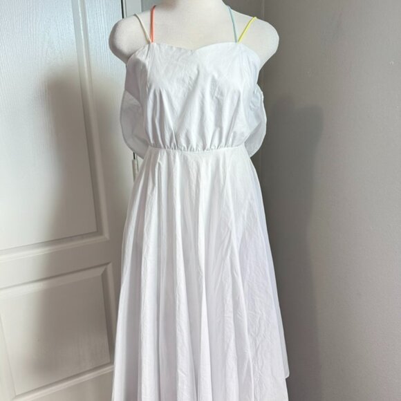 Minusey Luxurious White Cross-Strap Open Back‎ Dress - Picture 12 of 12